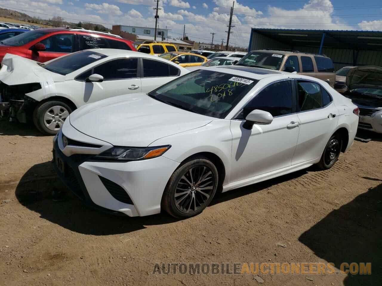 4T1B11HK9JU644135 TOYOTA CAMRY 2018