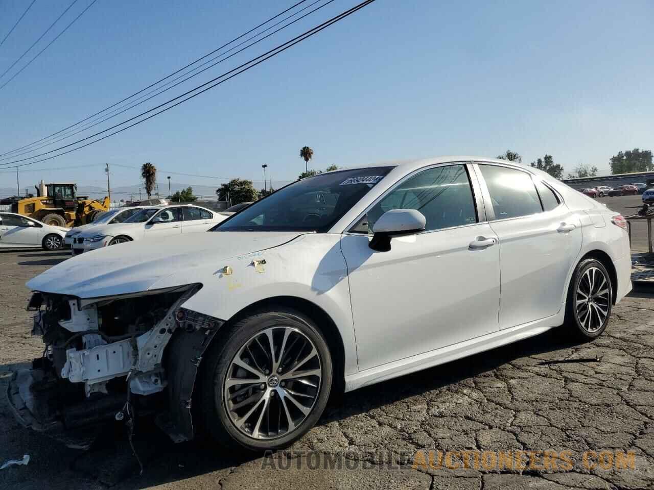 4T1B11HK9JU645446 TOYOTA CAMRY 2018