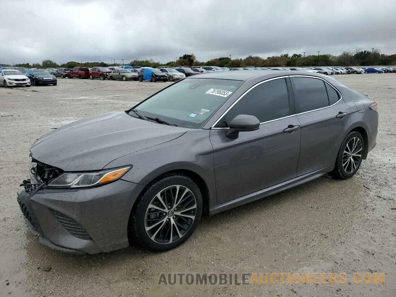 4T1B11HK9JU645981 TOYOTA CAMRY 2018