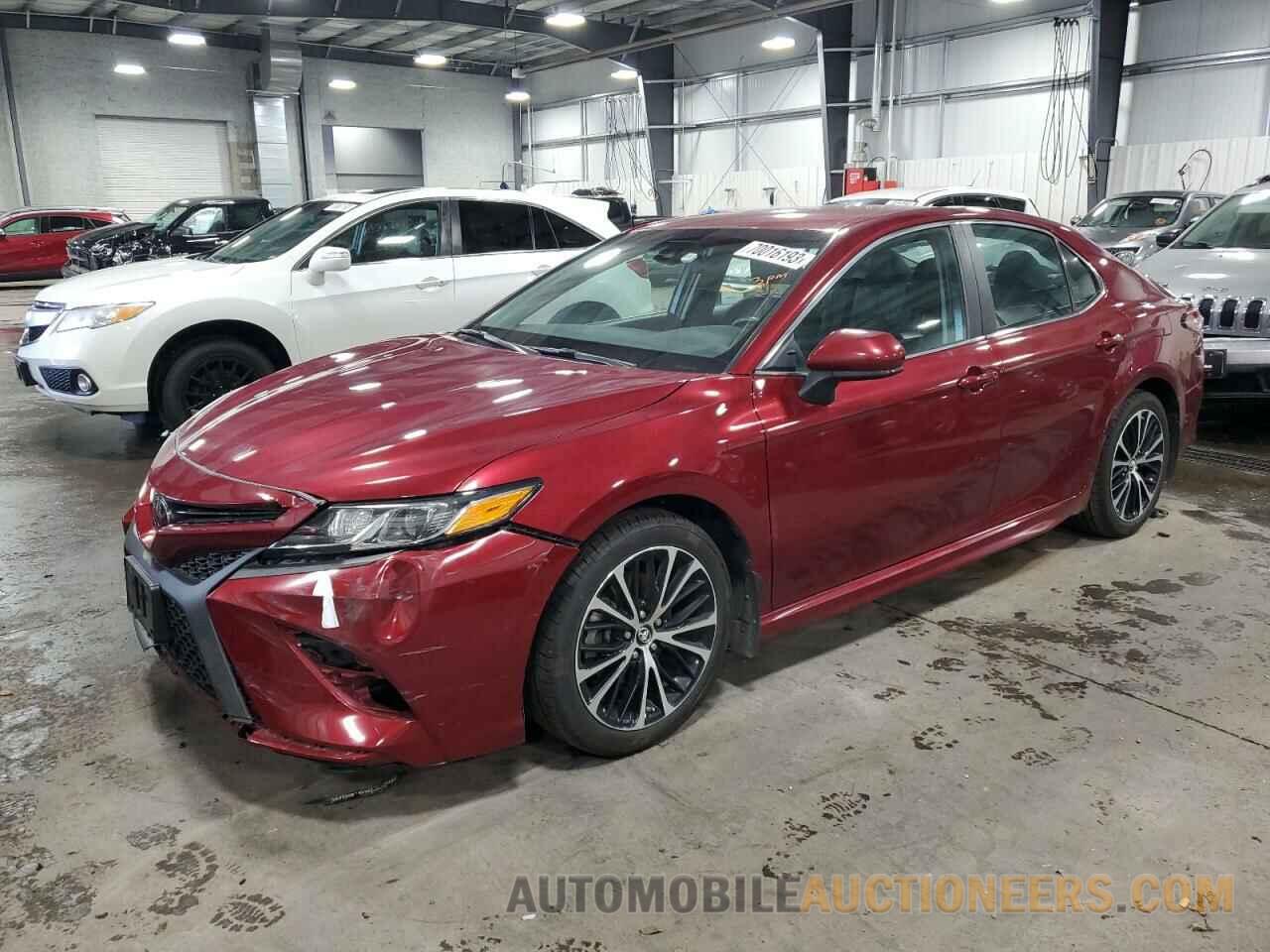 4T1B11HK9JU650310 TOYOTA CAMRY 2018