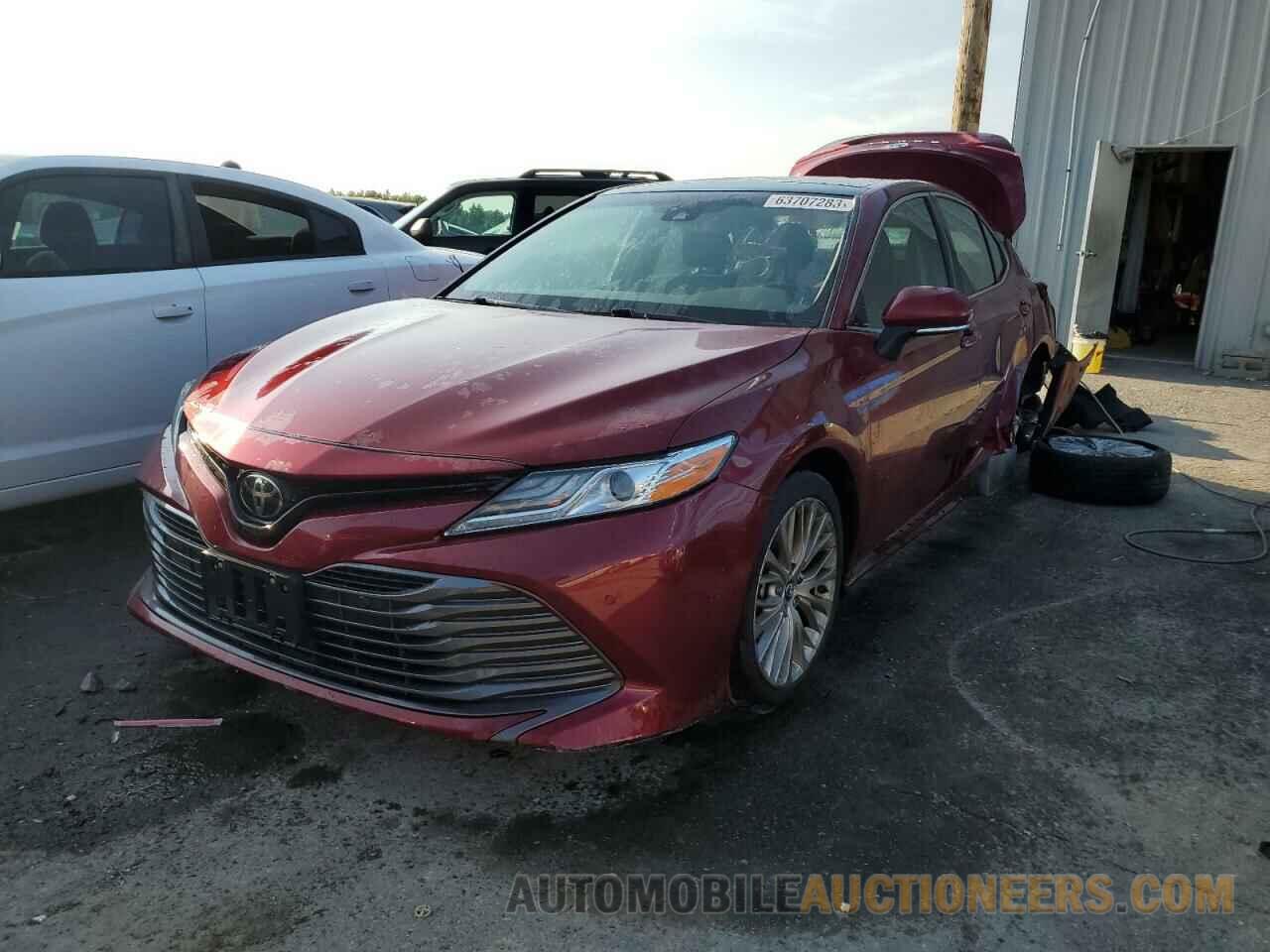 4T1B11HK9JU652638 TOYOTA CAMRY 2018