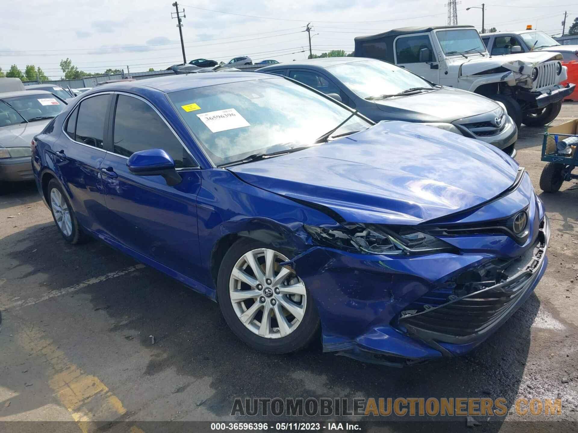 4T1B11HK9JU653580 TOYOTA CAMRY 2018