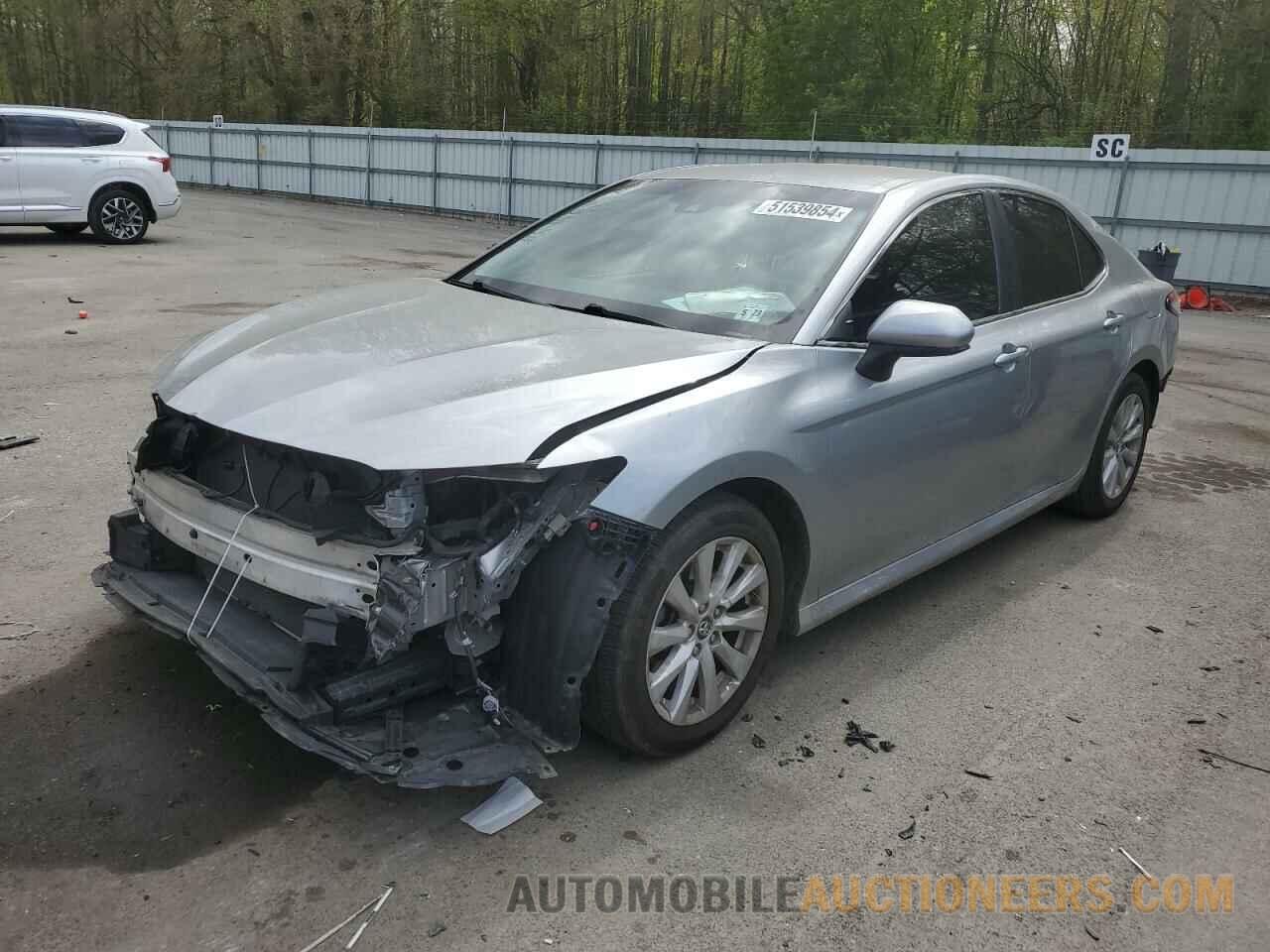 4T1B11HK9JU655569 TOYOTA CAMRY 2018