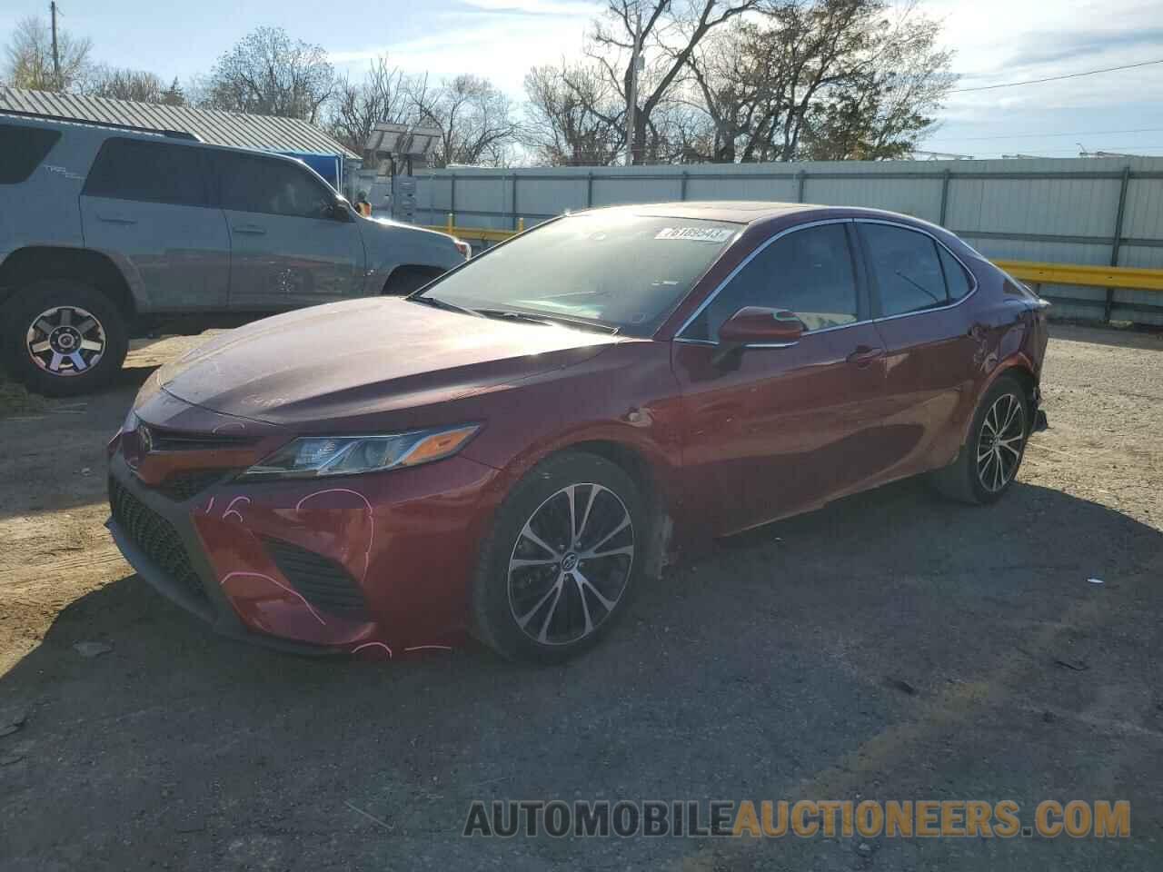 4T1B11HK9JU659847 TOYOTA CAMRY 2018