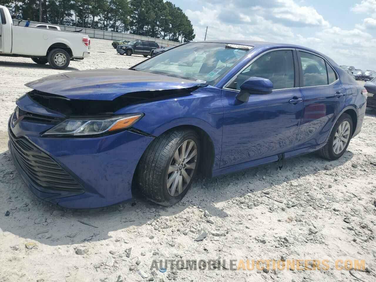 4T1B11HK9JU663316 TOYOTA CAMRY 2018