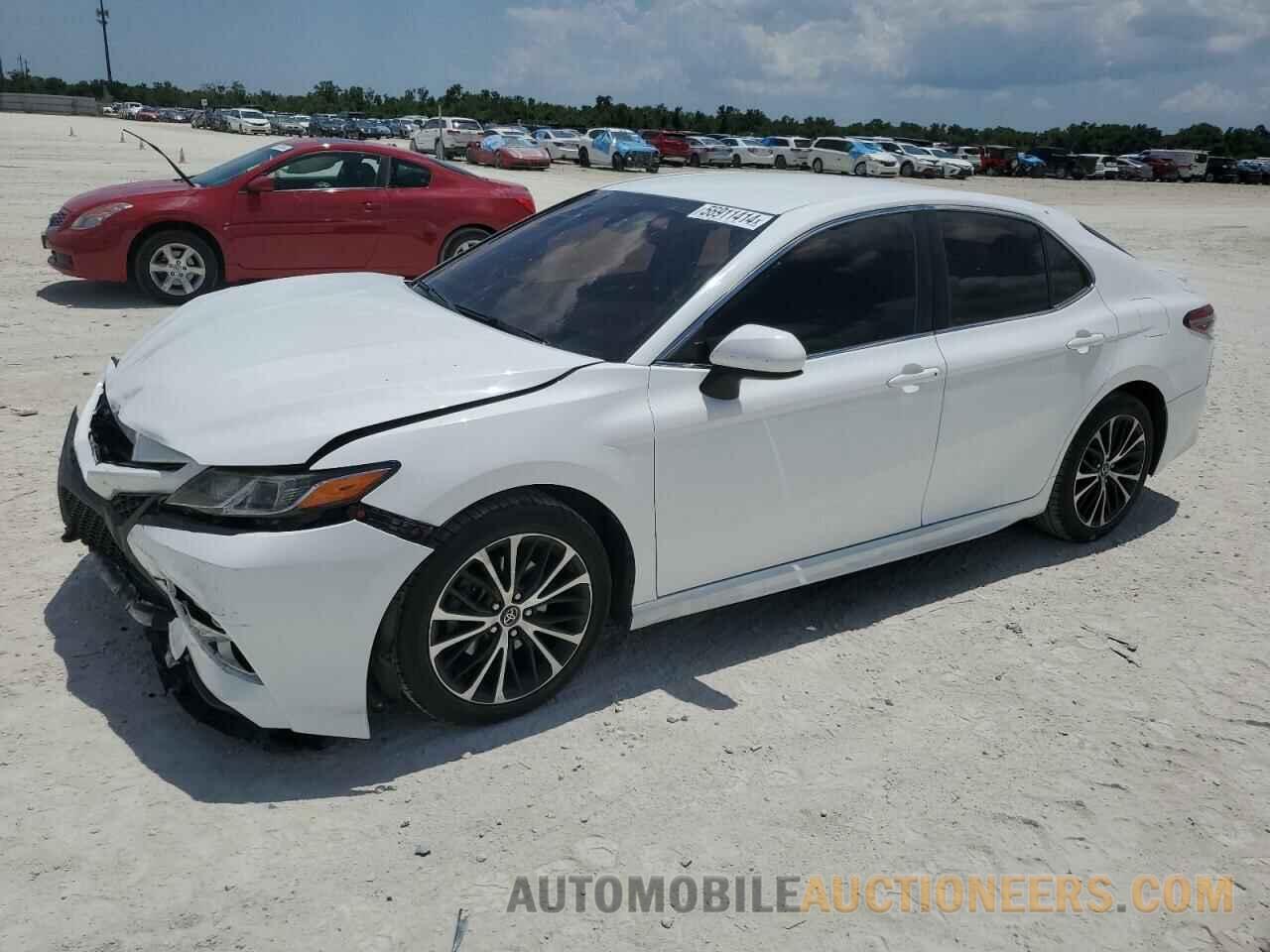 4T1B11HK9JU663431 TOYOTA CAMRY 2018