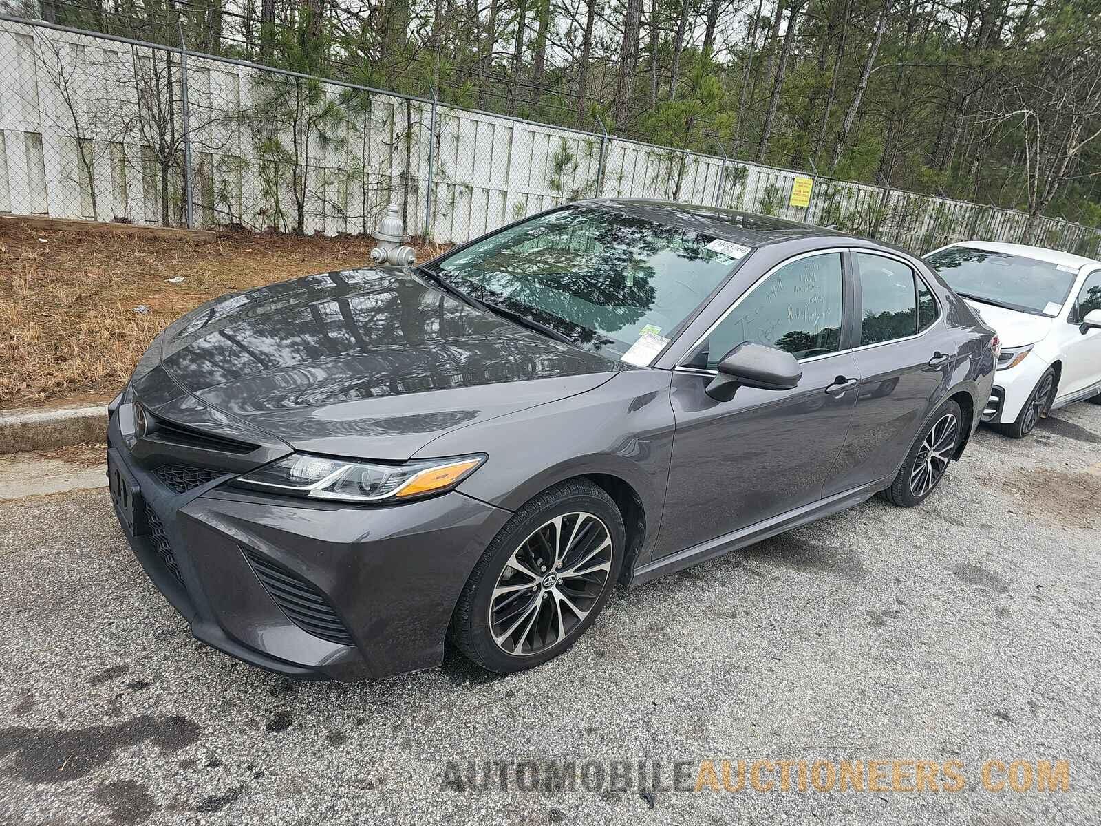 4T1B11HK9KU161598 Toyota Camry 2019