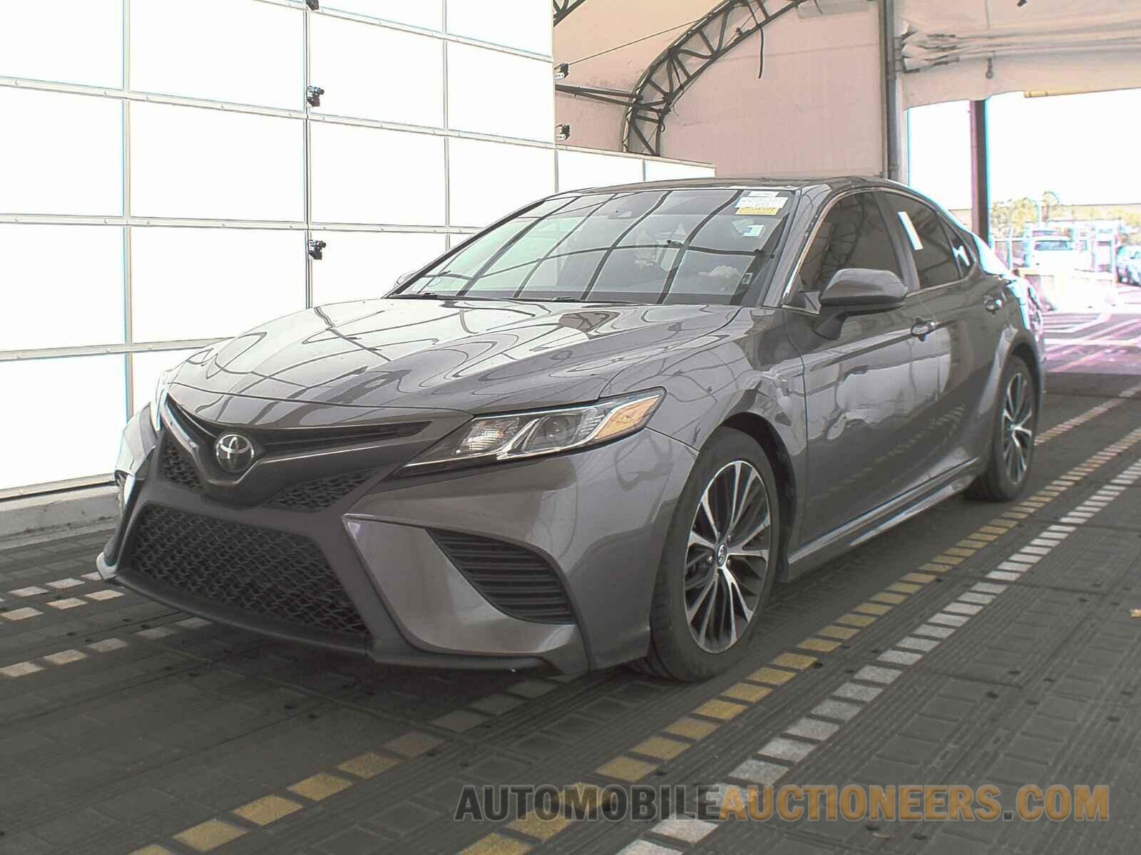 4T1B11HK9KU163870 Toyota Camry 2019