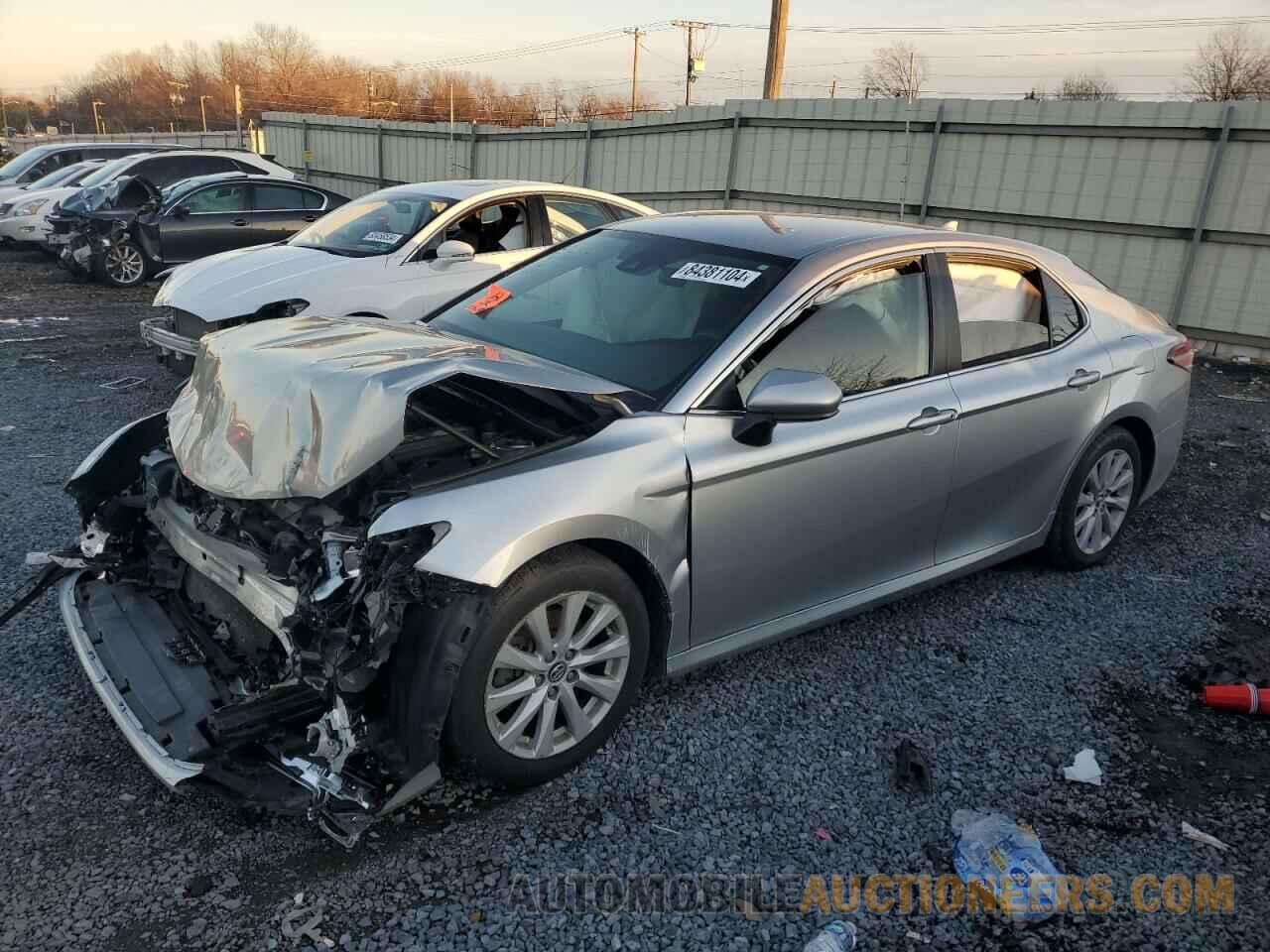 4T1B11HK9KU170320 TOYOTA CAMRY 2019