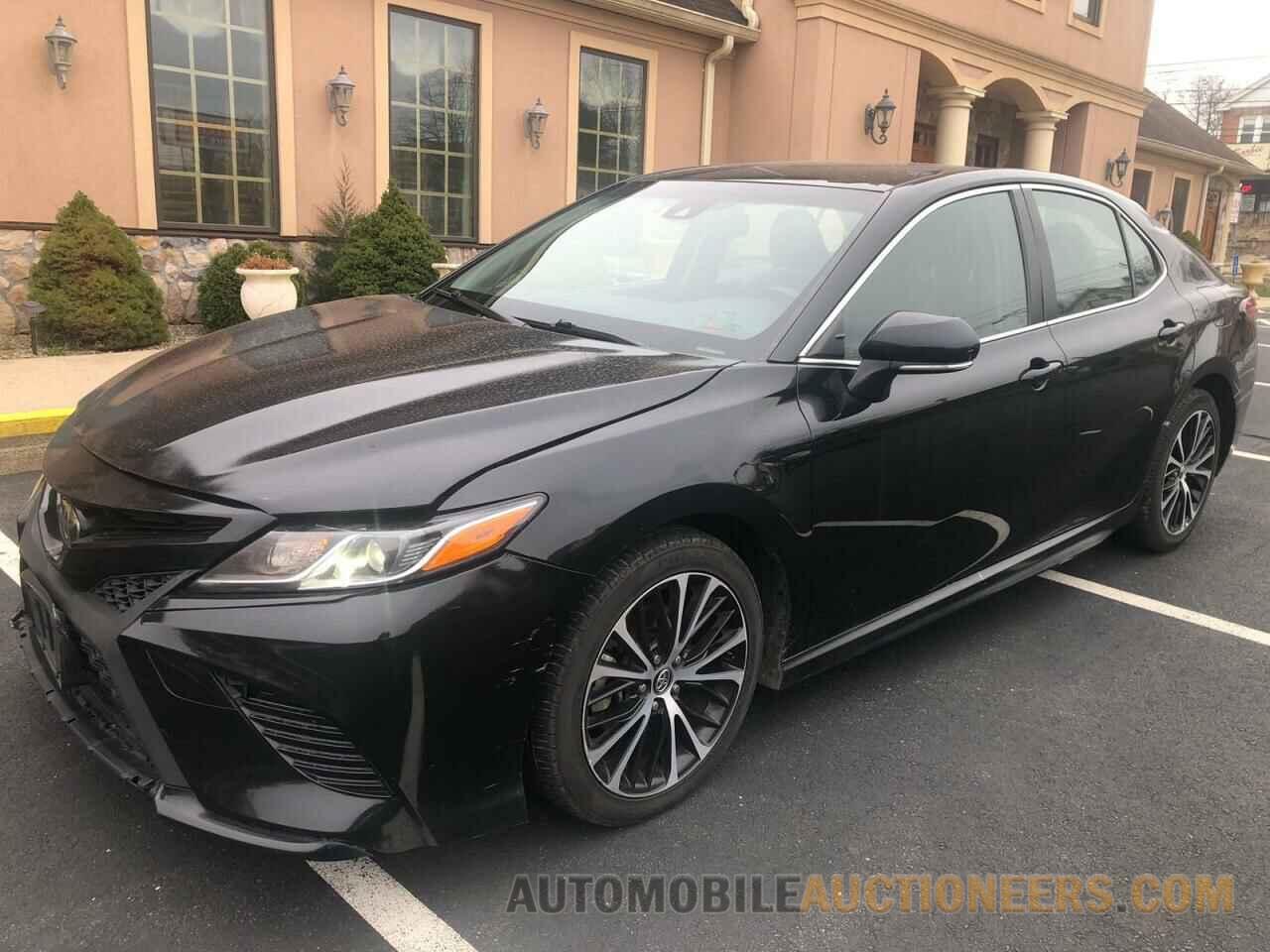 4T1B11HK9KU190678 TOYOTA CAMRY 2019