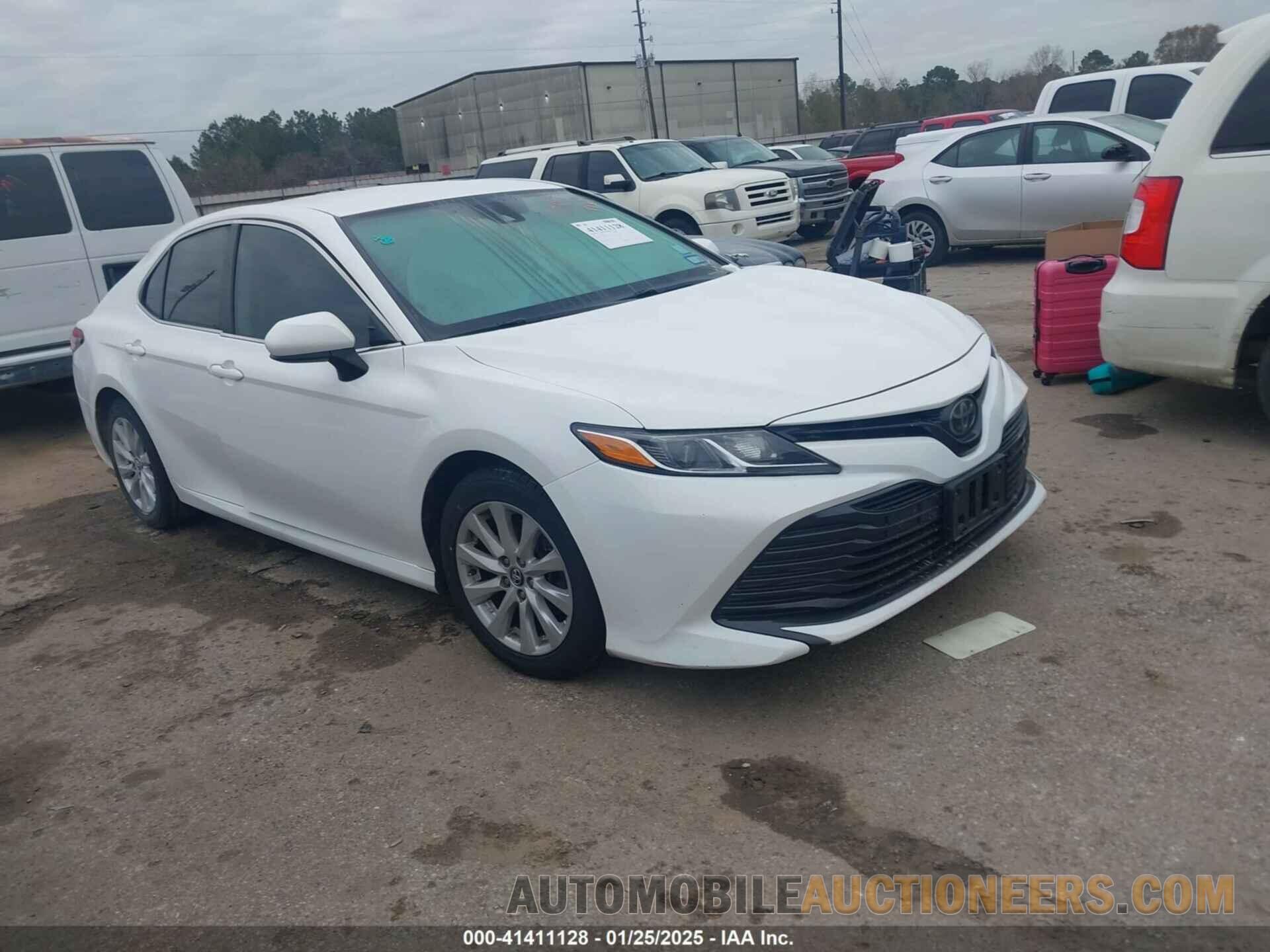 4T1B11HK9KU191622 TOYOTA CAMRY 2019