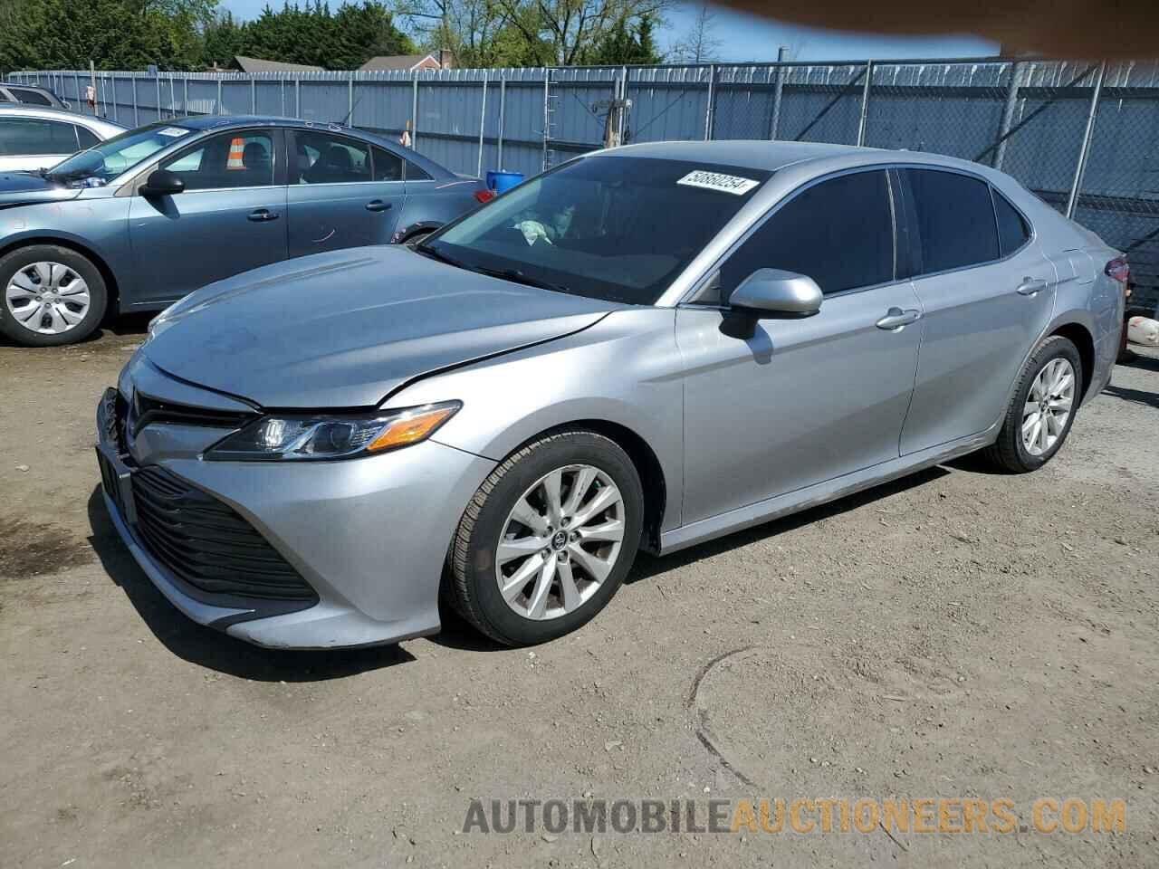 4T1B11HK9KU209519 TOYOTA CAMRY 2019