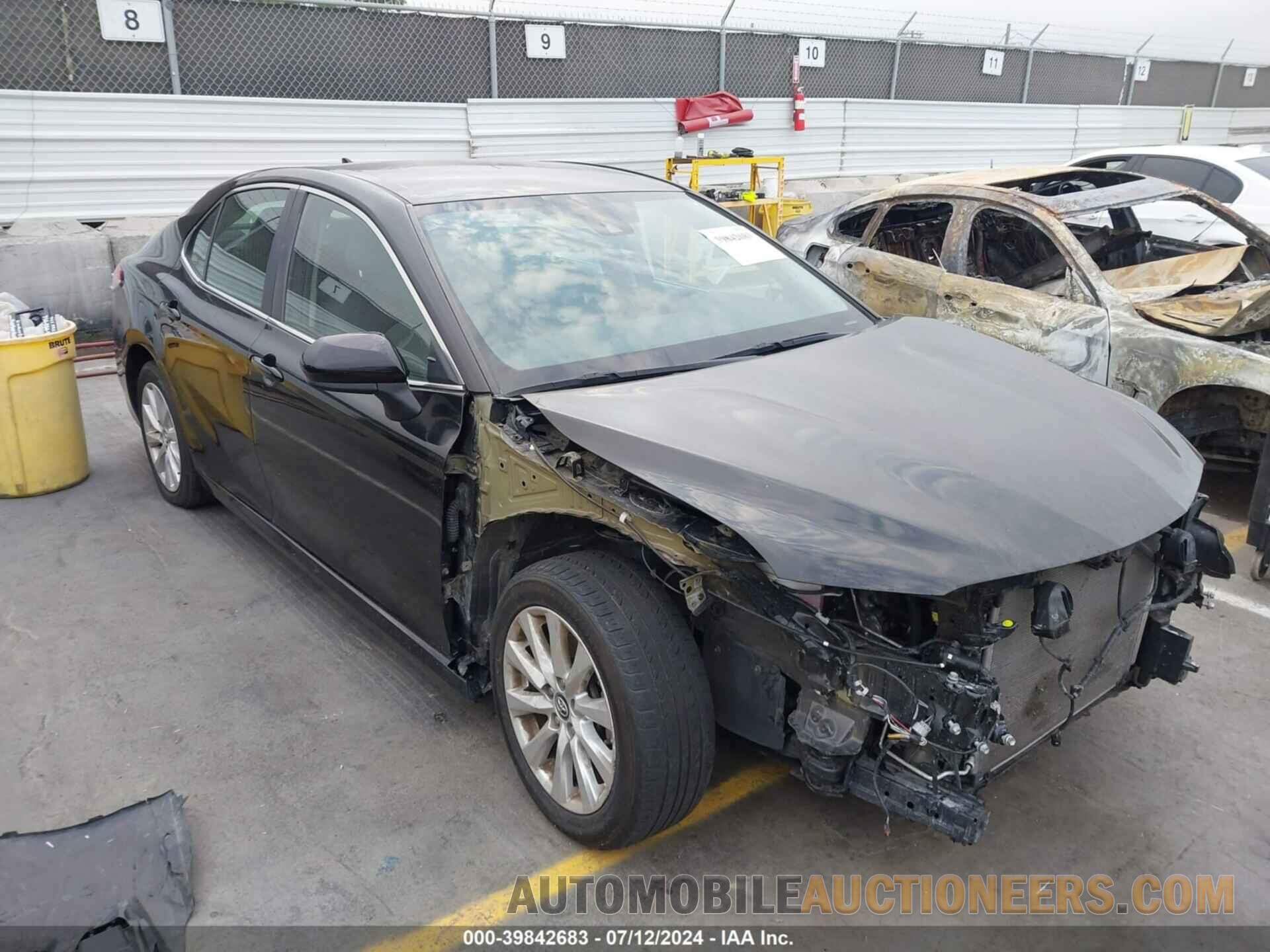 4T1B11HK9KU209763 TOYOTA CAMRY 2019