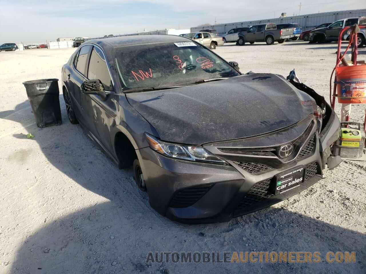 4T1B11HK9KU210850 TOYOTA CAMRY 2019