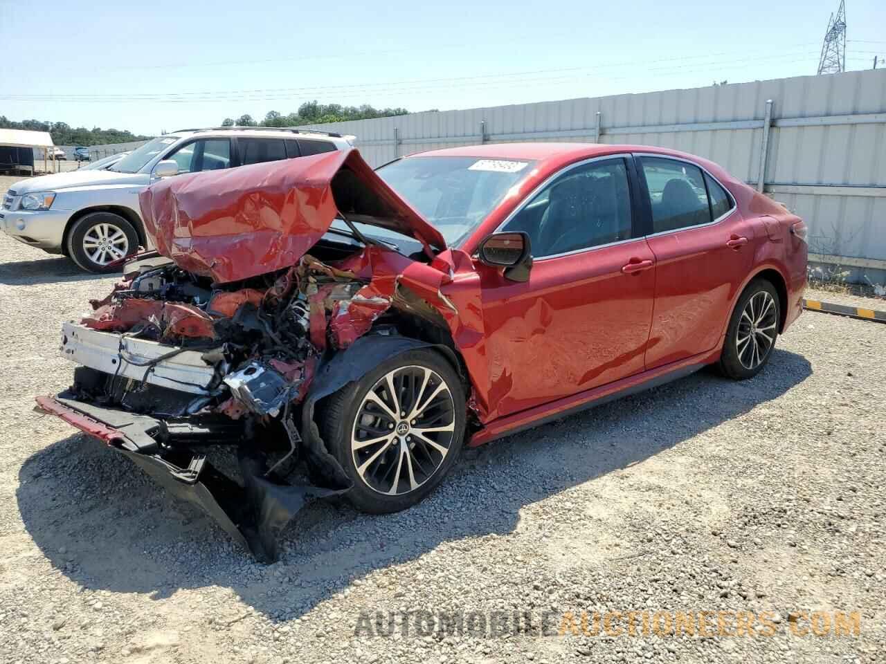 4T1B11HK9KU211464 TOYOTA CAMRY 2019