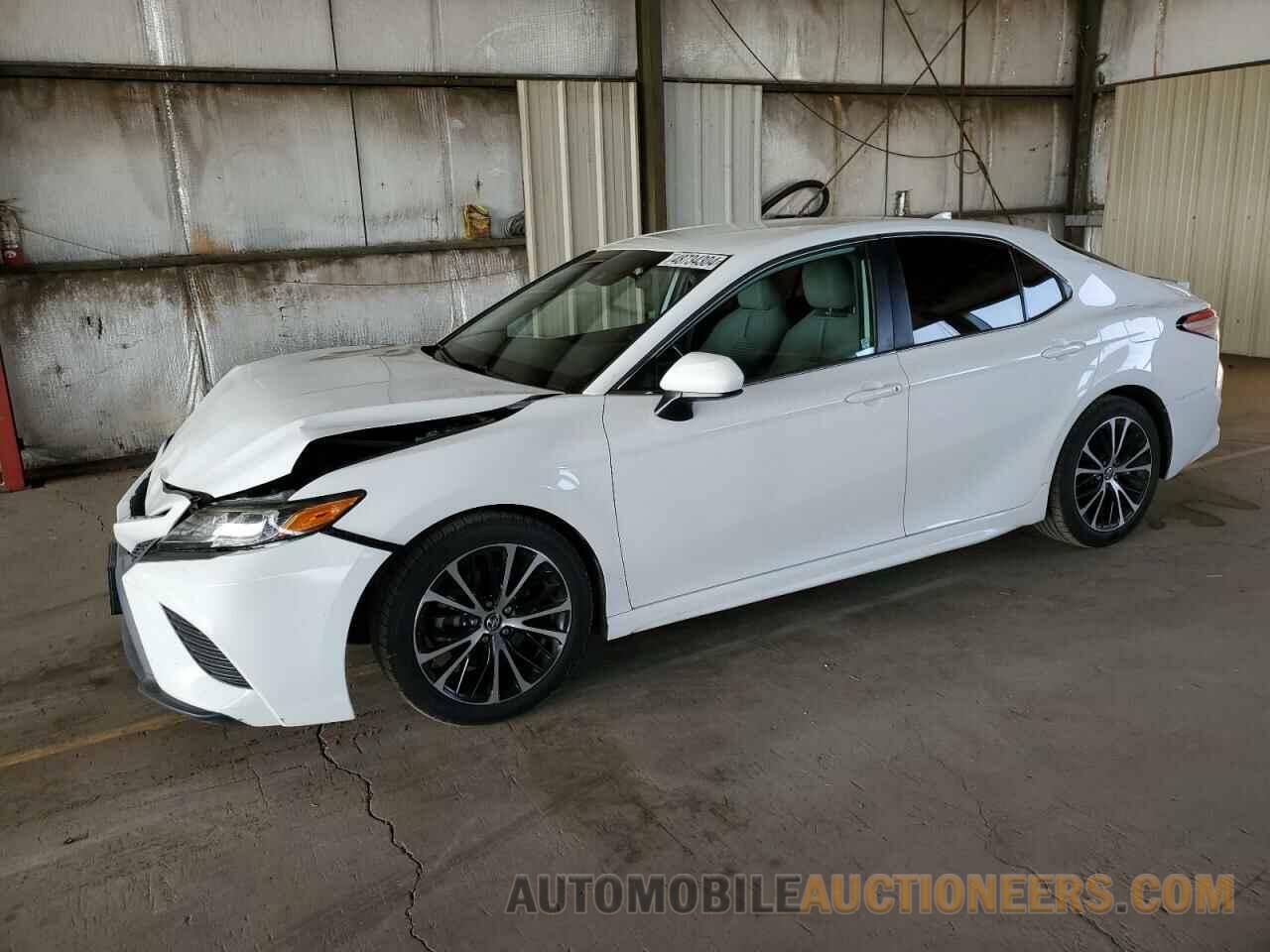 4T1B11HK9KU212114 TOYOTA CAMRY 2019