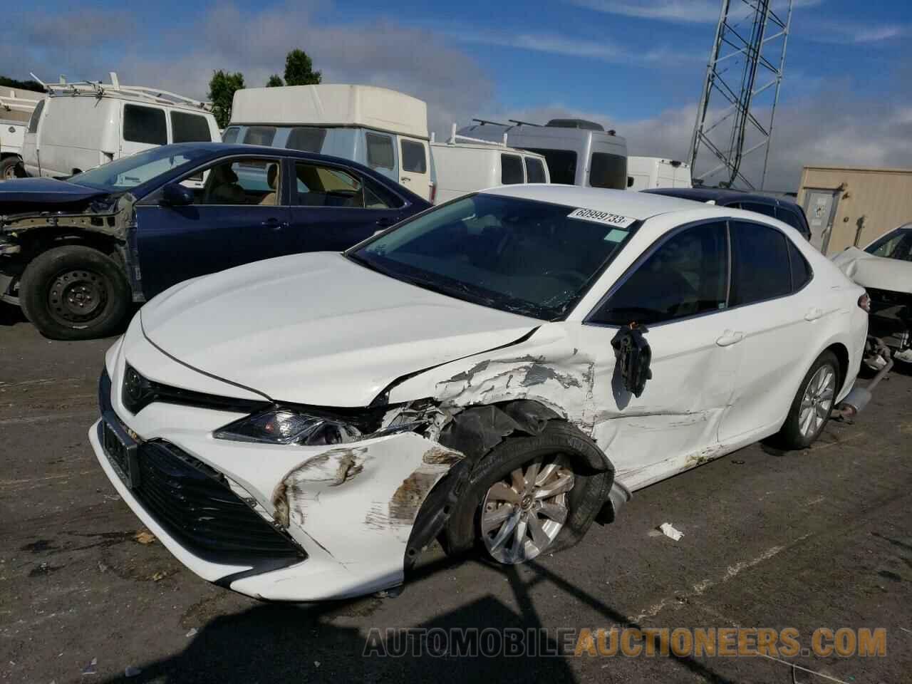 4T1B11HK9KU215546 TOYOTA CAMRY 2019