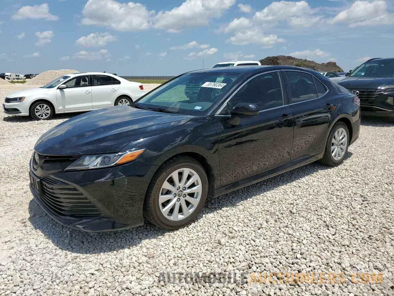 4T1B11HK9KU217779 TOYOTA CAMRY 2019