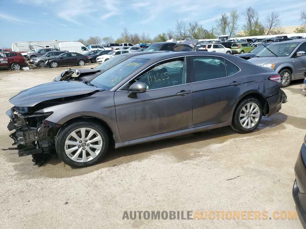 4T1B11HK9KU229589 TOYOTA CAMRY 2019