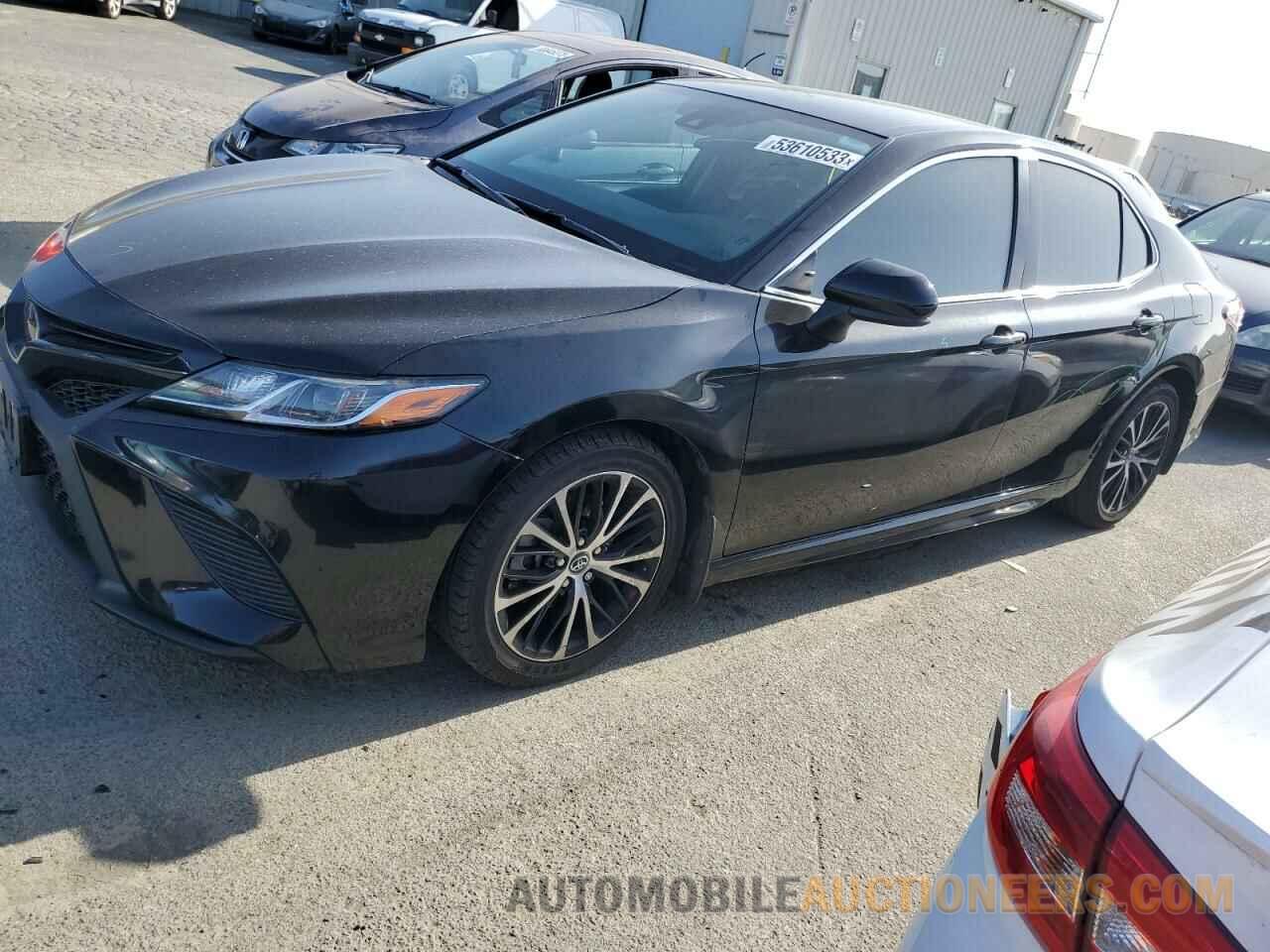 4T1B11HK9KU242729 TOYOTA CAMRY 2019