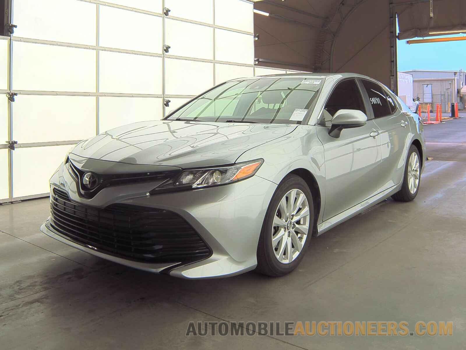 4T1B11HK9KU254038 Toyota Camry 2019