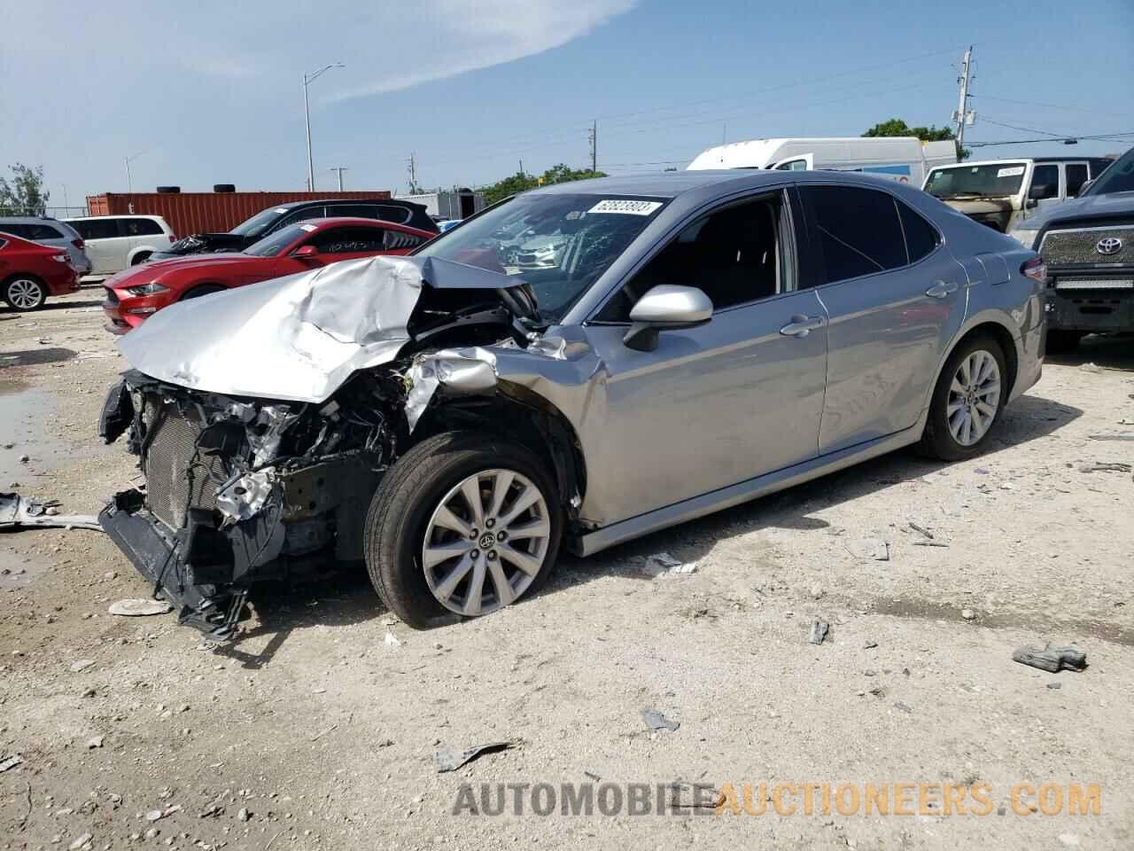 4T1B11HK9KU255190 TOYOTA CAMRY 2019