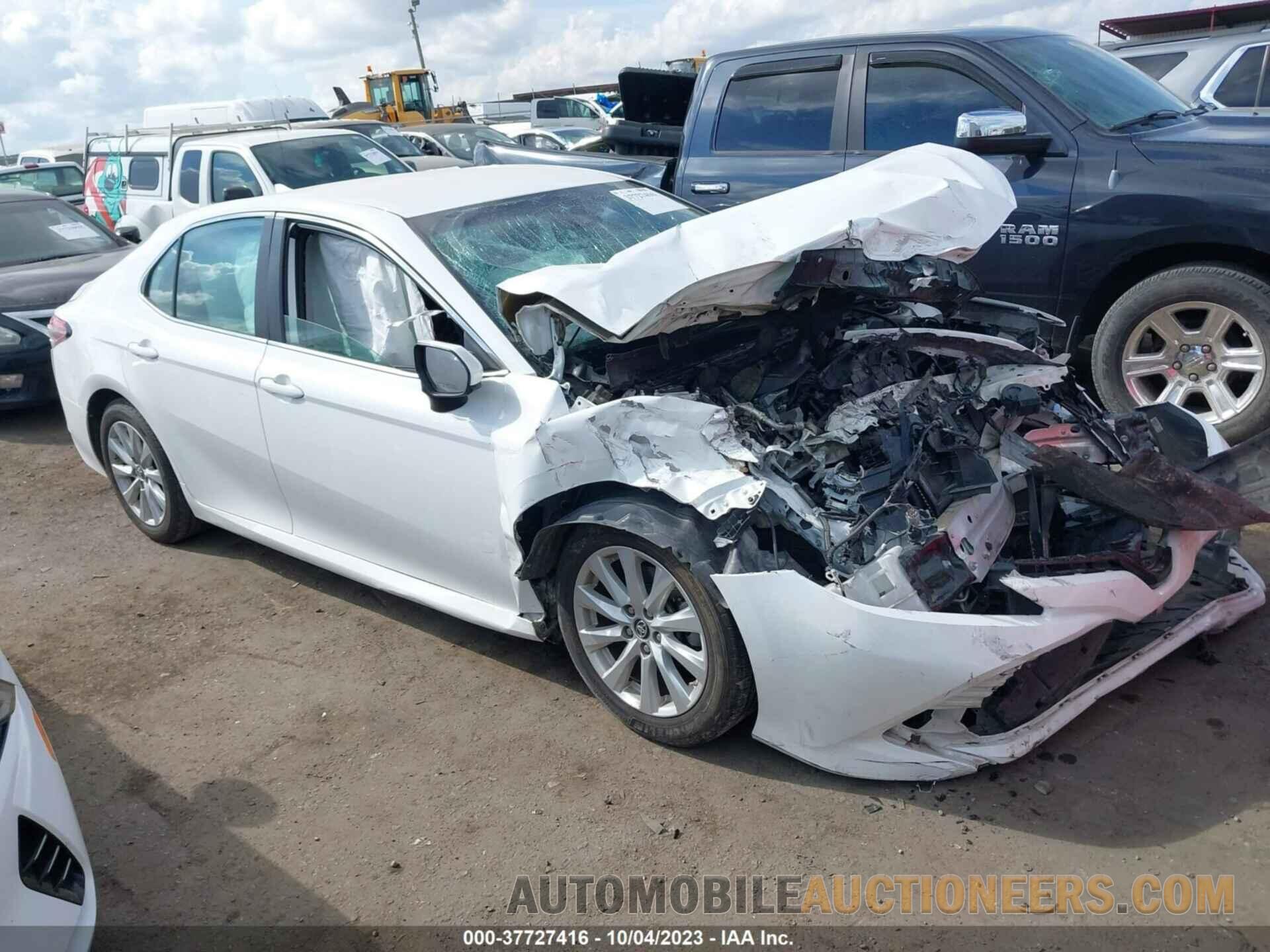 4T1B11HK9KU267923 TOYOTA CAMRY 2019