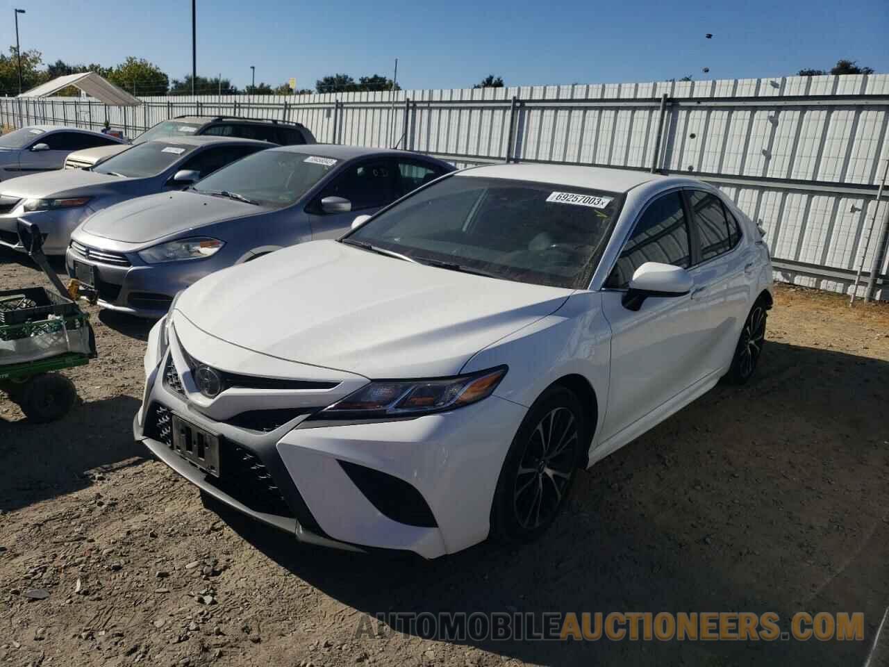 4T1B11HK9KU271566 TOYOTA CAMRY 2019