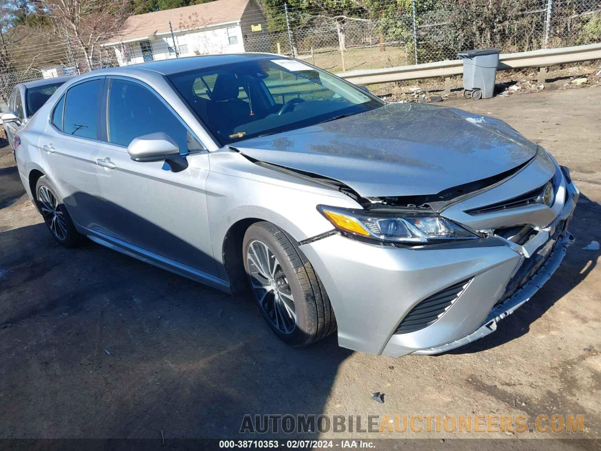 4T1B11HK9KU279327 TOYOTA CAMRY 2019