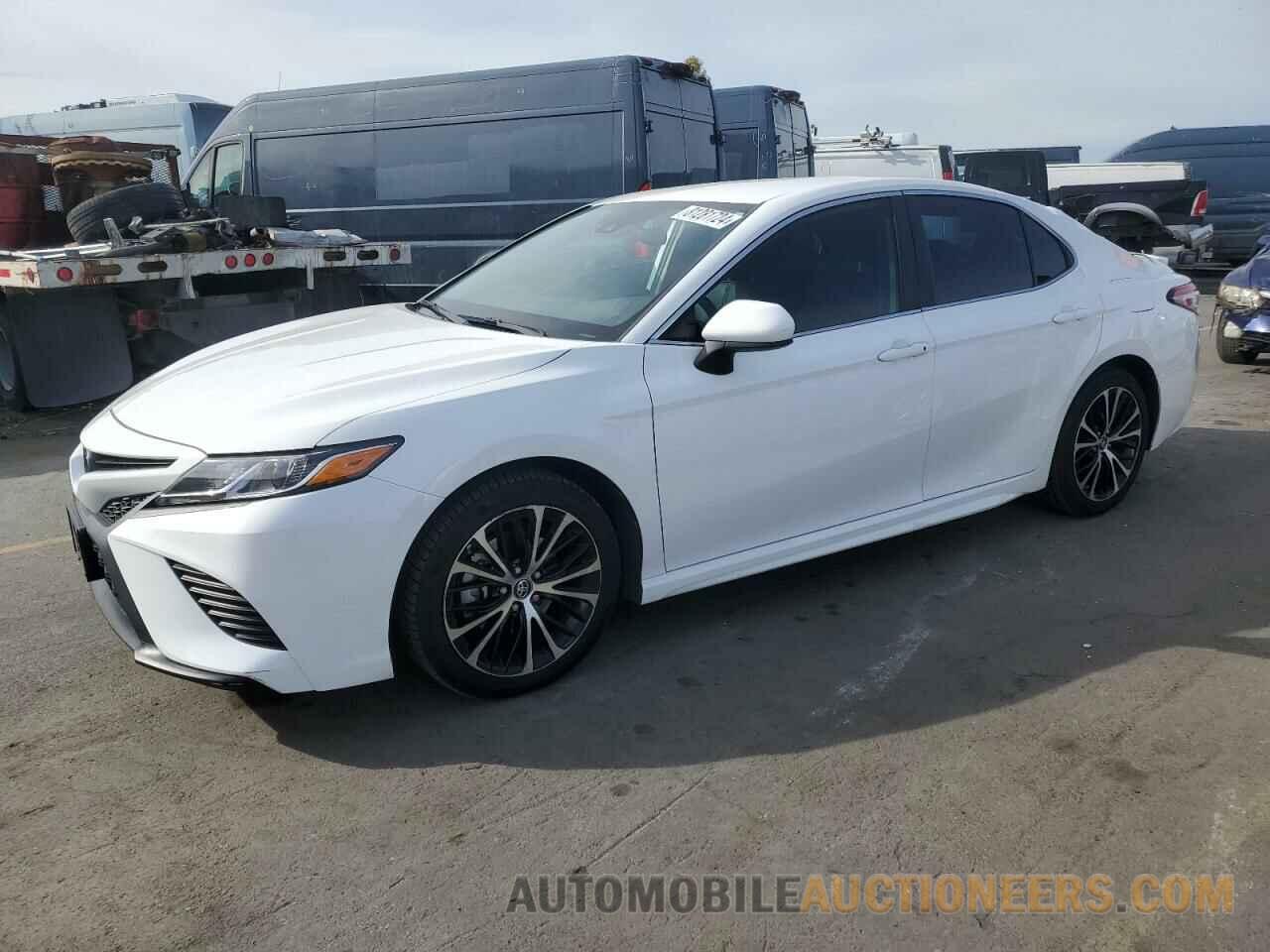 4T1B11HK9KU297925 TOYOTA CAMRY 2019