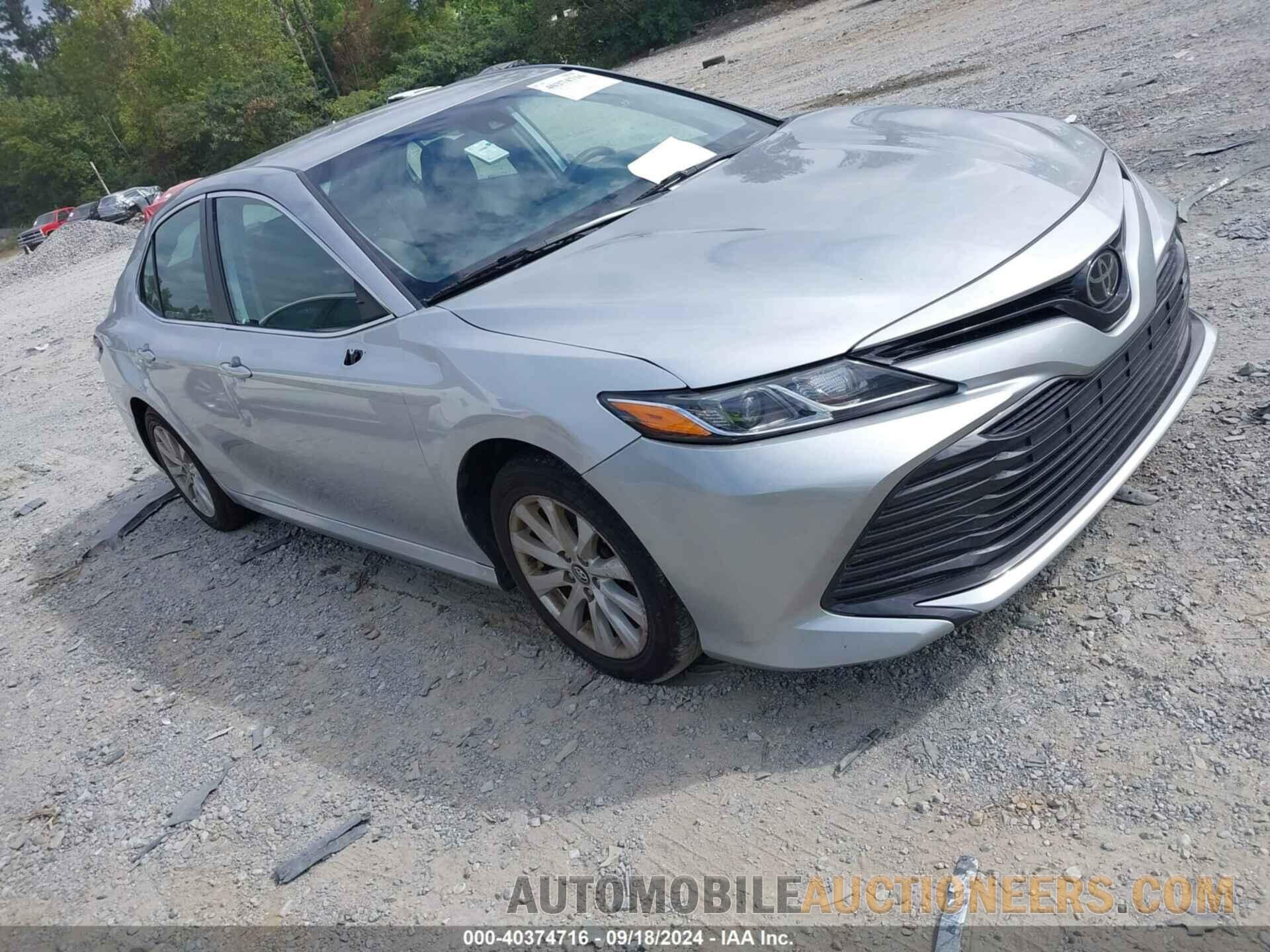 4T1B11HK9KU688704 TOYOTA CAMRY 2019