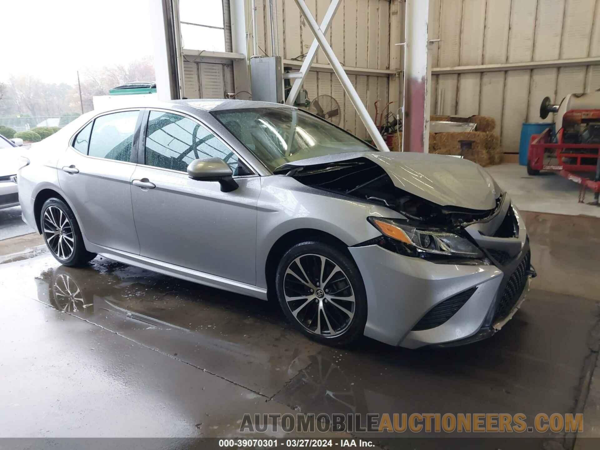 4T1B11HK9KU688816 TOYOTA CAMRY 2019