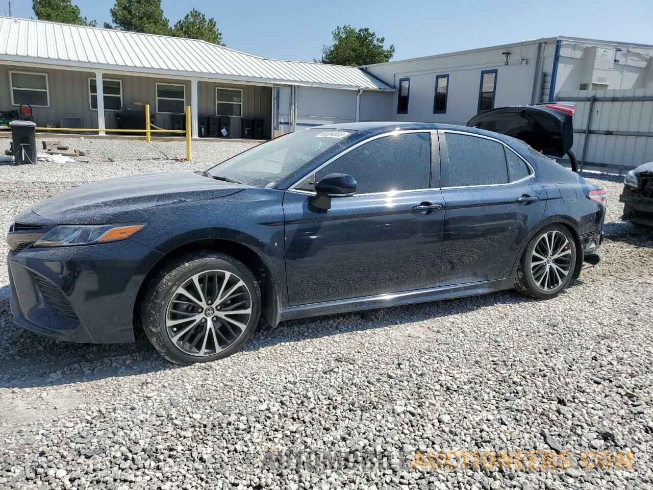 4T1B11HK9KU695930 TOYOTA CAMRY 2019