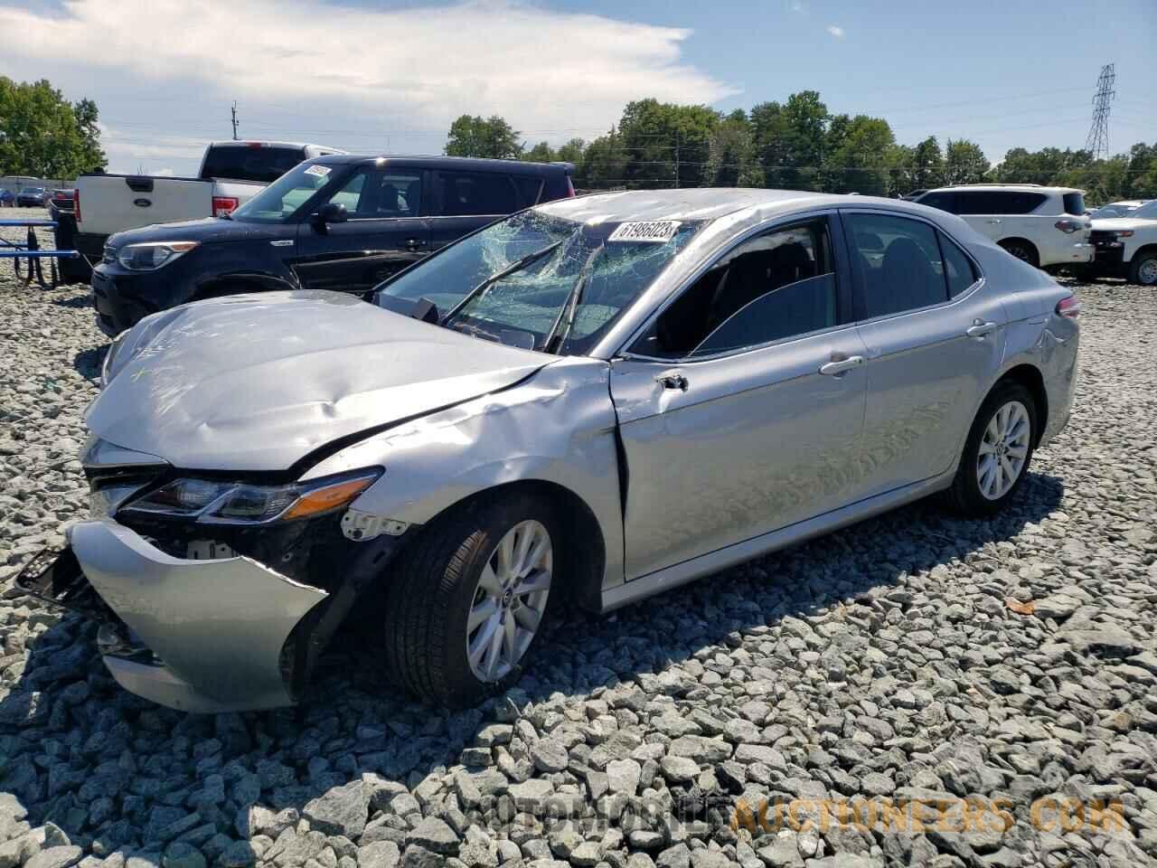 4T1B11HK9KU702794 TOYOTA CAMRY 2019