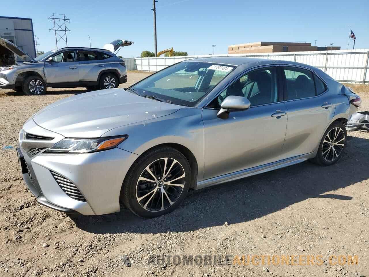 4T1B11HK9KU723015 TOYOTA CAMRY 2019