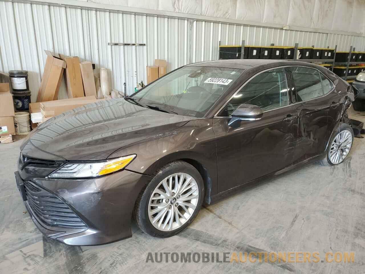 4T1B11HK9KU738405 TOYOTA CAMRY 2019