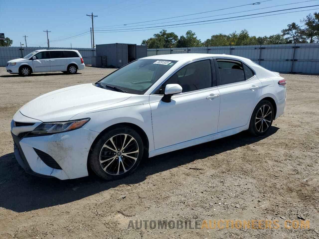 4T1B11HK9KU738579 TOYOTA CAMRY 2019