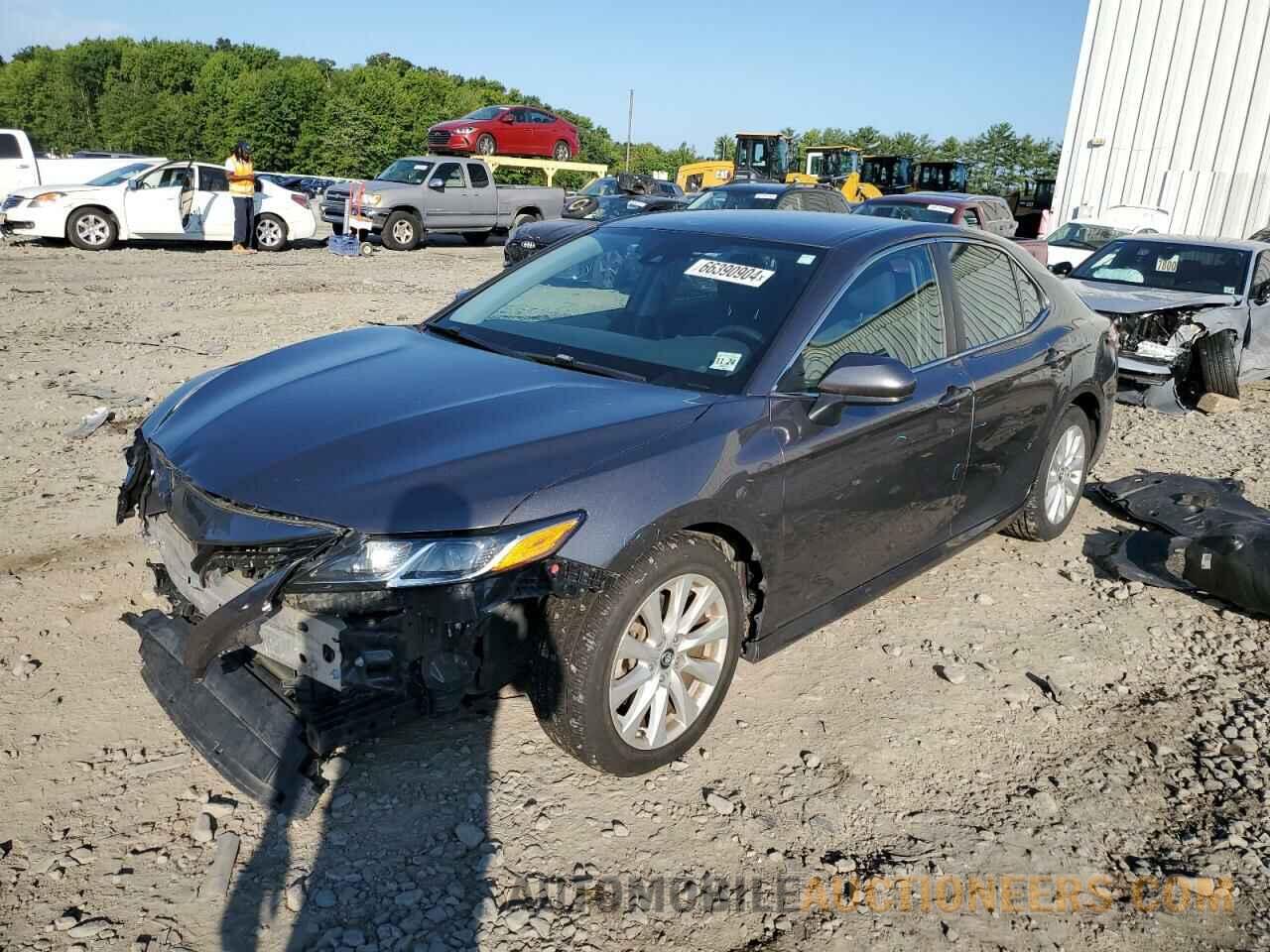 4T1B11HK9KU743328 TOYOTA CAMRY 2019