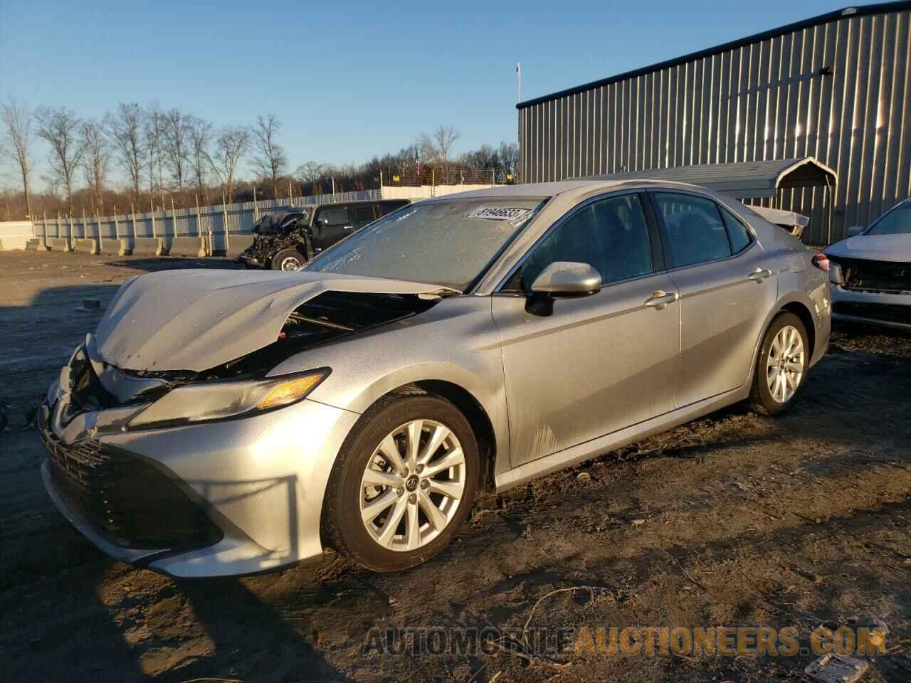 4T1B11HK9KU750179 TOYOTA CAMRY 2019