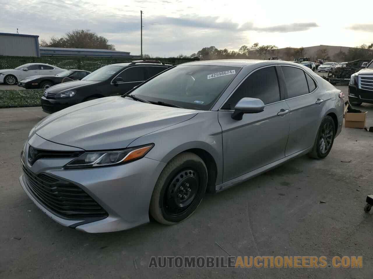 4T1B11HK9KU769217 TOYOTA CAMRY 2019