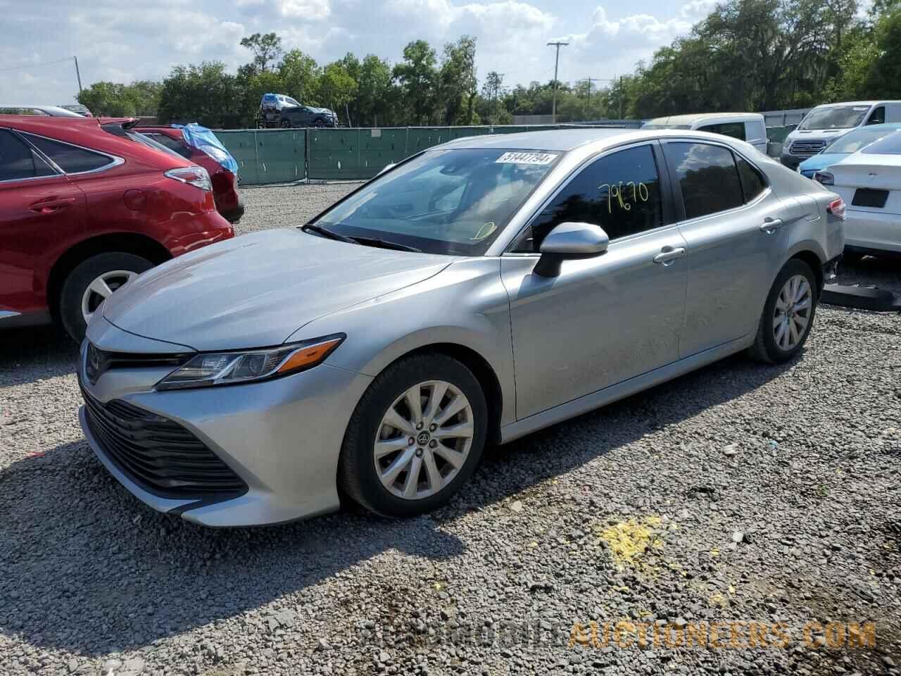 4T1B11HK9KU812857 TOYOTA CAMRY 2019