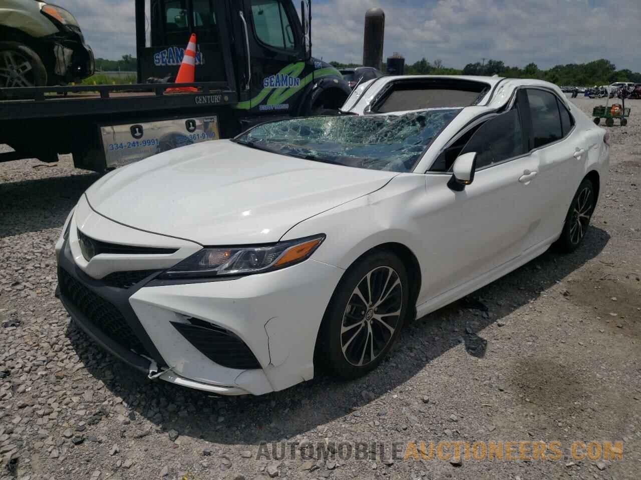 4T1B11HK9KU820909 TOYOTA CAMRY 2019