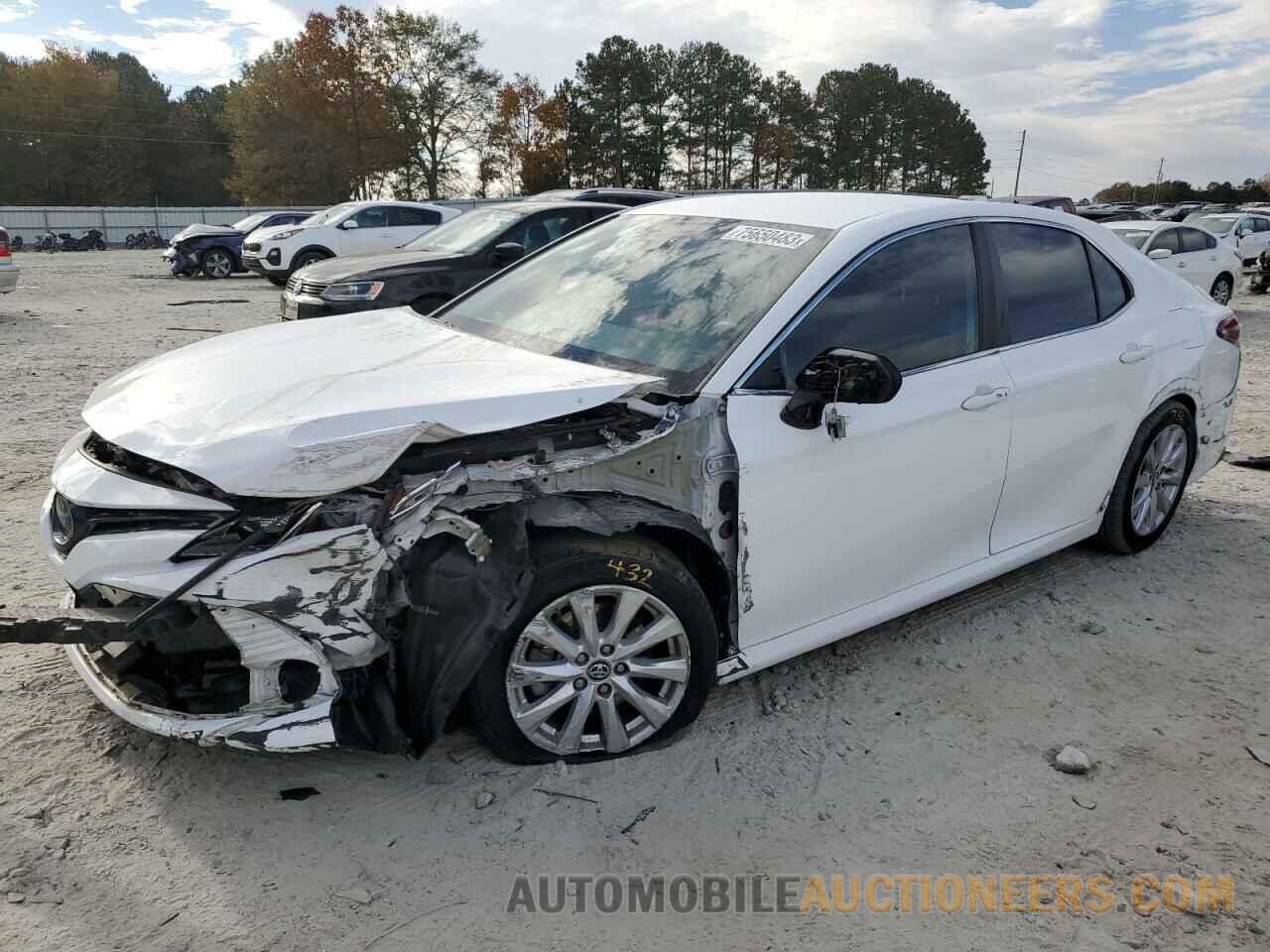 4T1B11HK9KU825351 TOYOTA CAMRY 2019