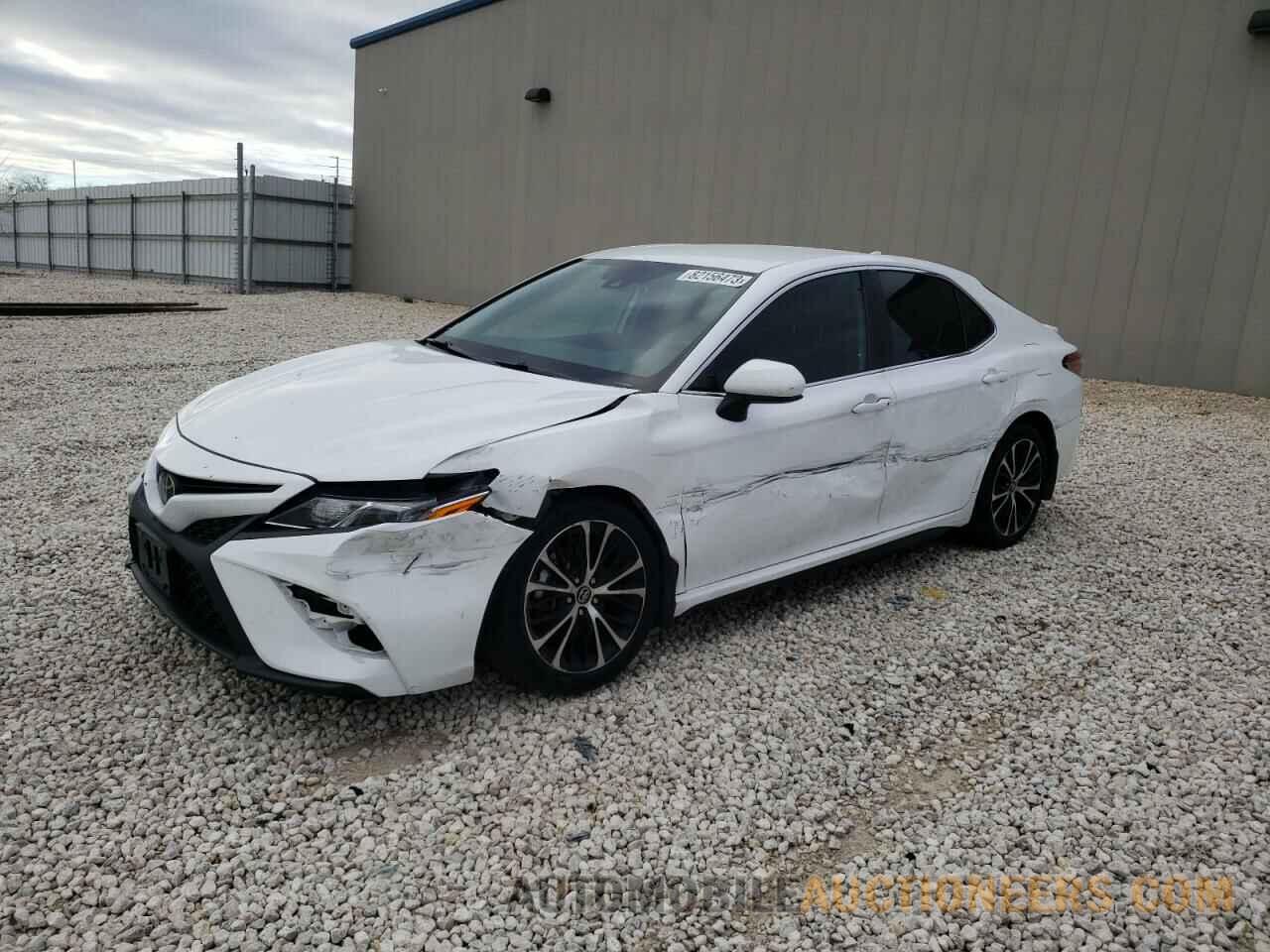 4T1B11HK9KU829755 TOYOTA CAMRY 2019