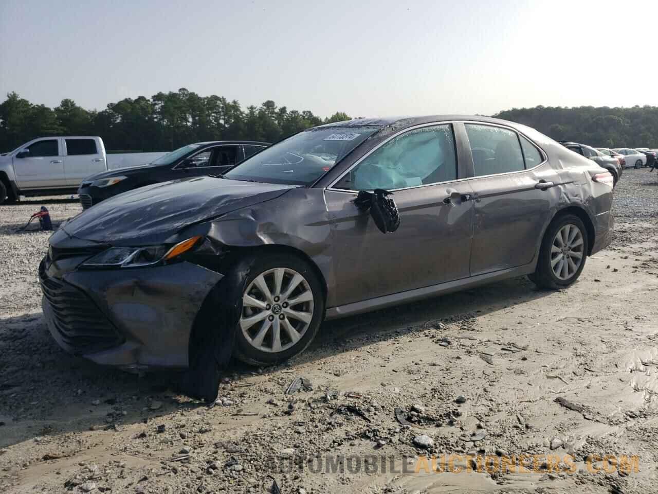 4T1B11HK9KU838441 TOYOTA CAMRY 2019