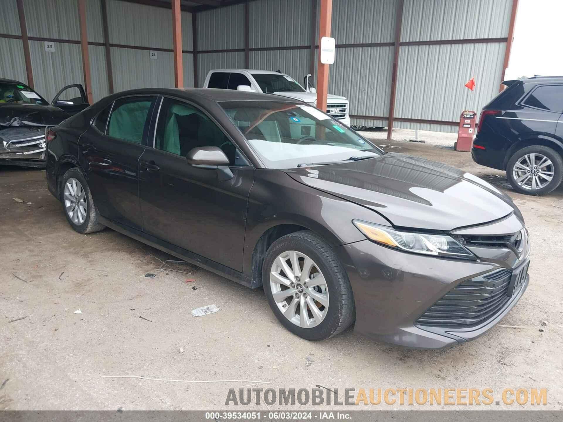 4T1B11HK9KU843817 TOYOTA CAMRY 2019