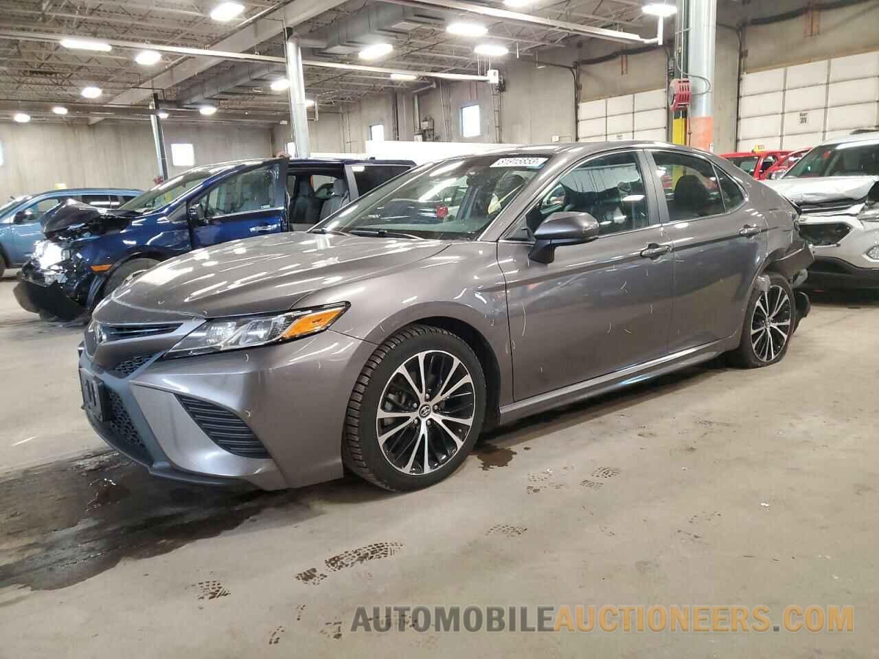 4T1B11HKXJU007268 TOYOTA CAMRY 2018