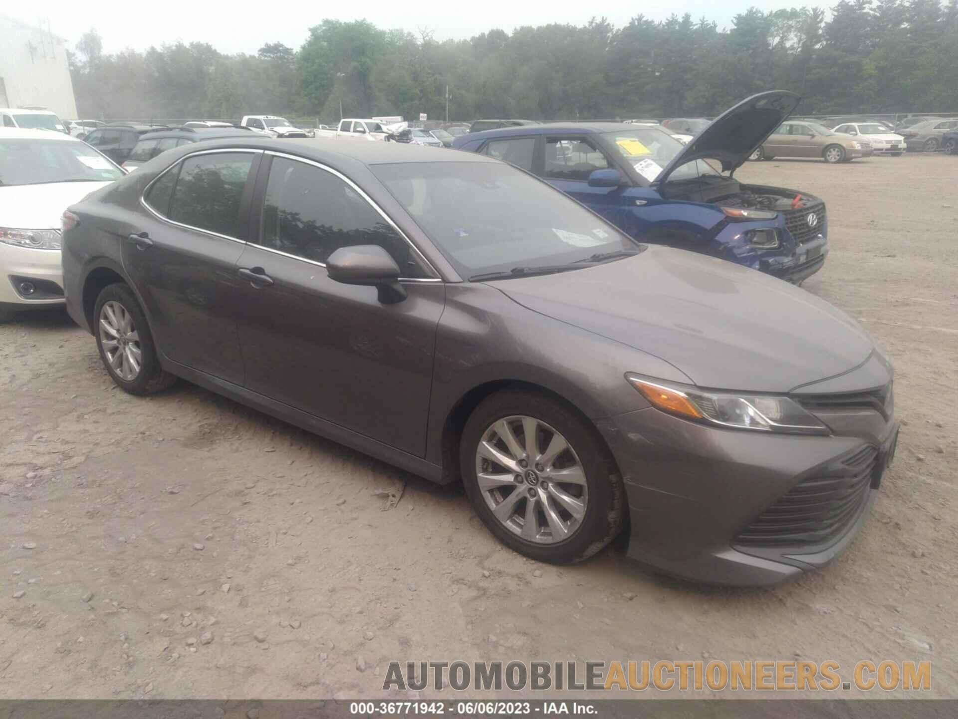 4T1B11HKXJU015533 TOYOTA CAMRY 2018