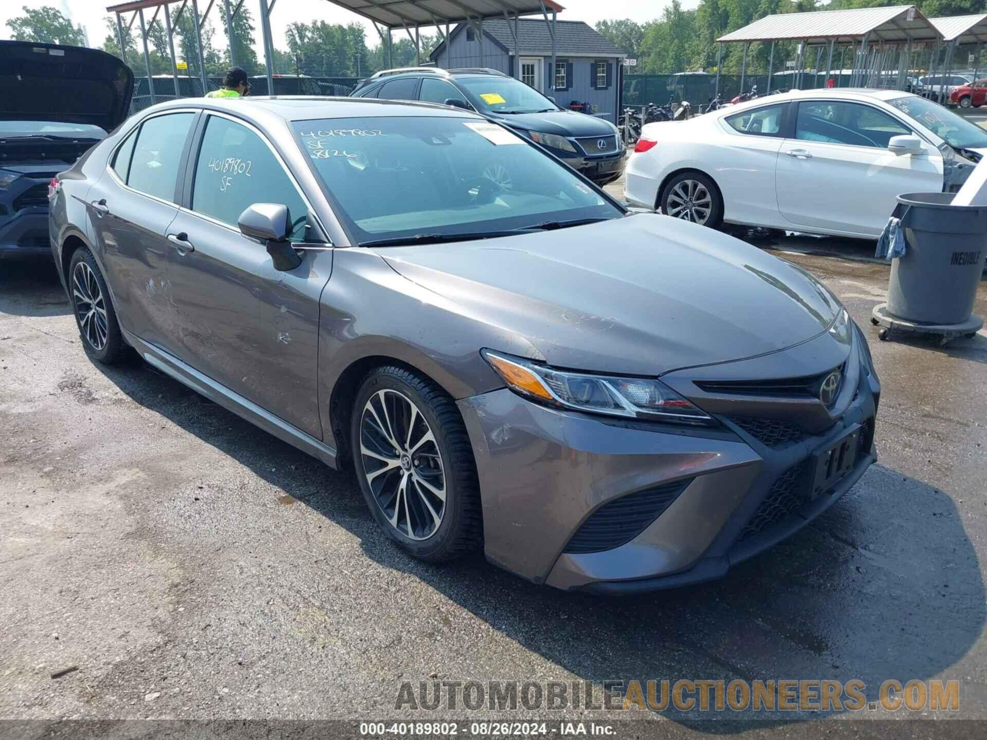 4T1B11HKXJU015919 TOYOTA CAMRY 2018