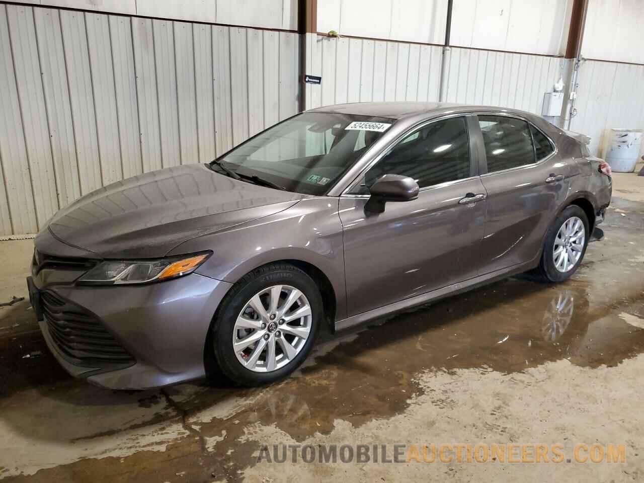 4T1B11HKXJU017458 TOYOTA CAMRY 2018